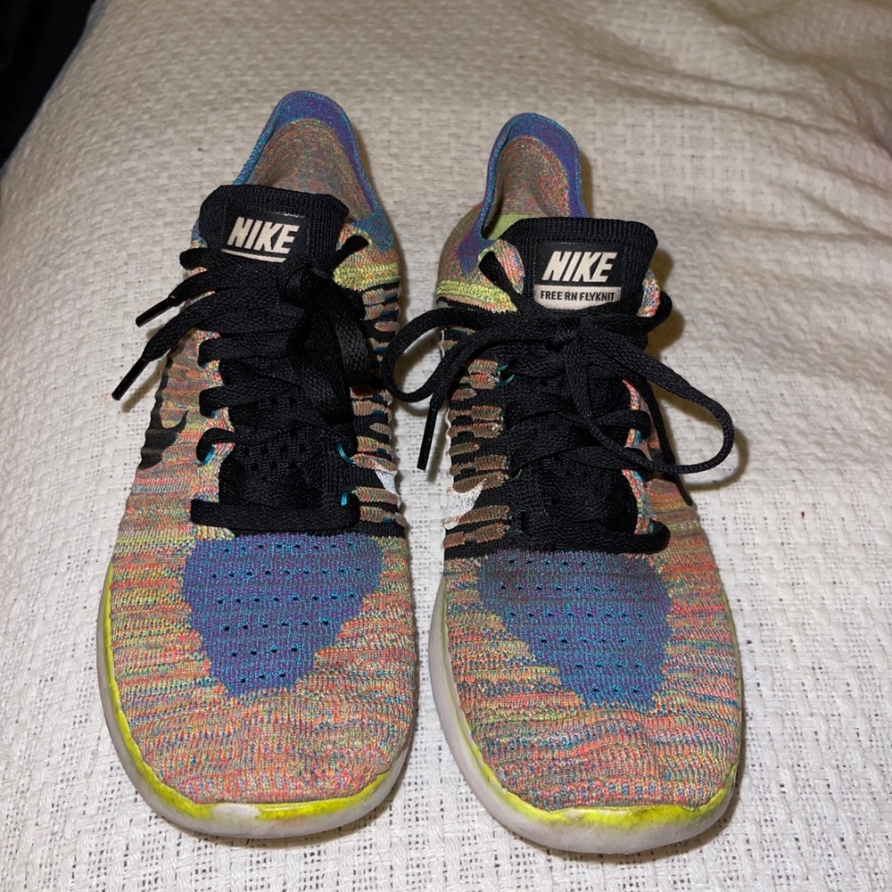 Nike Running Shoes - Picture 2 of 3